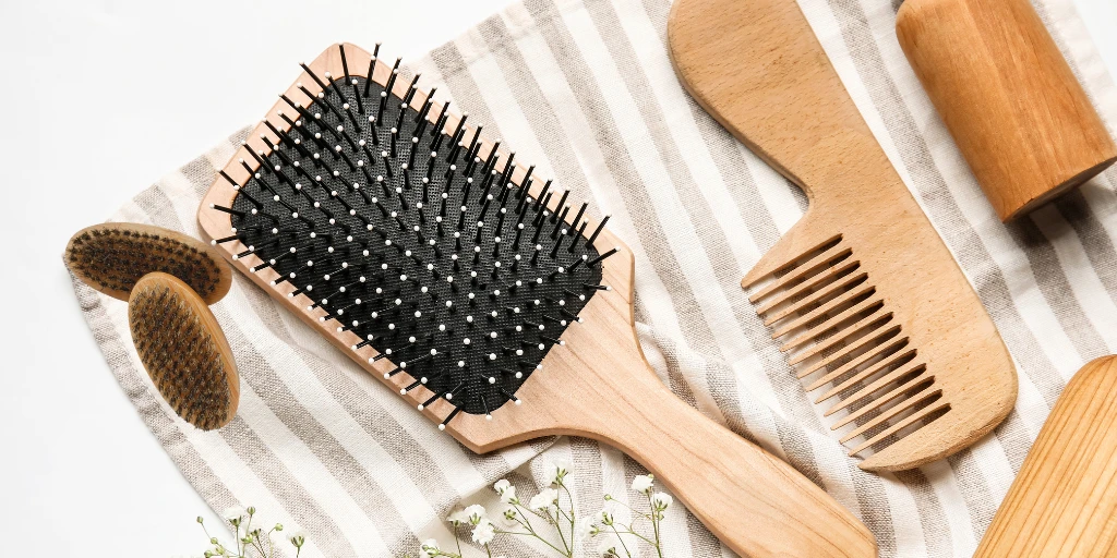 Beard Comb vs Beard Brush: A Complete Guide to Choosing the Right Grooming Tool