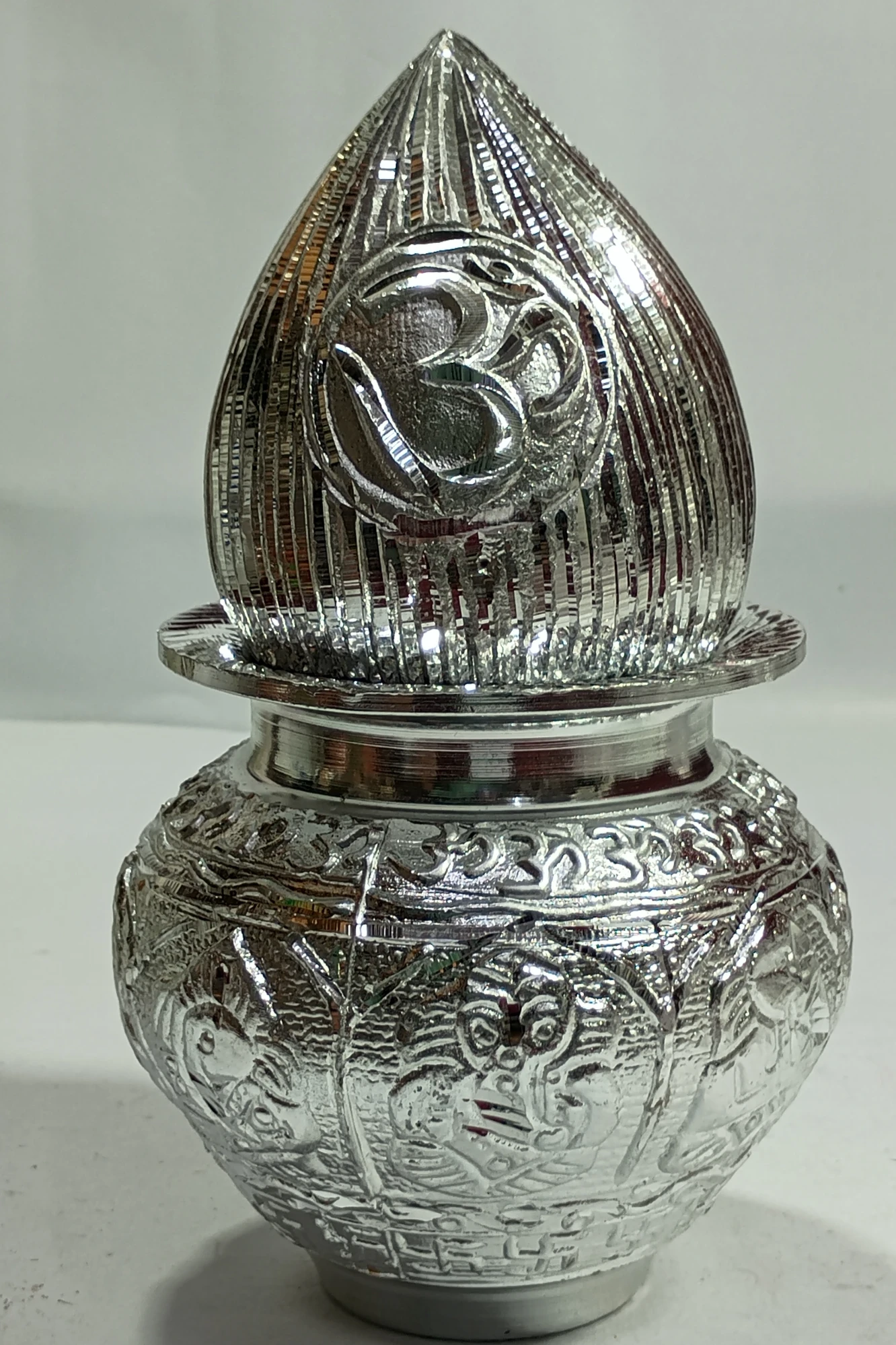 Lota and Nariyal-9No-Z00326,Z08720