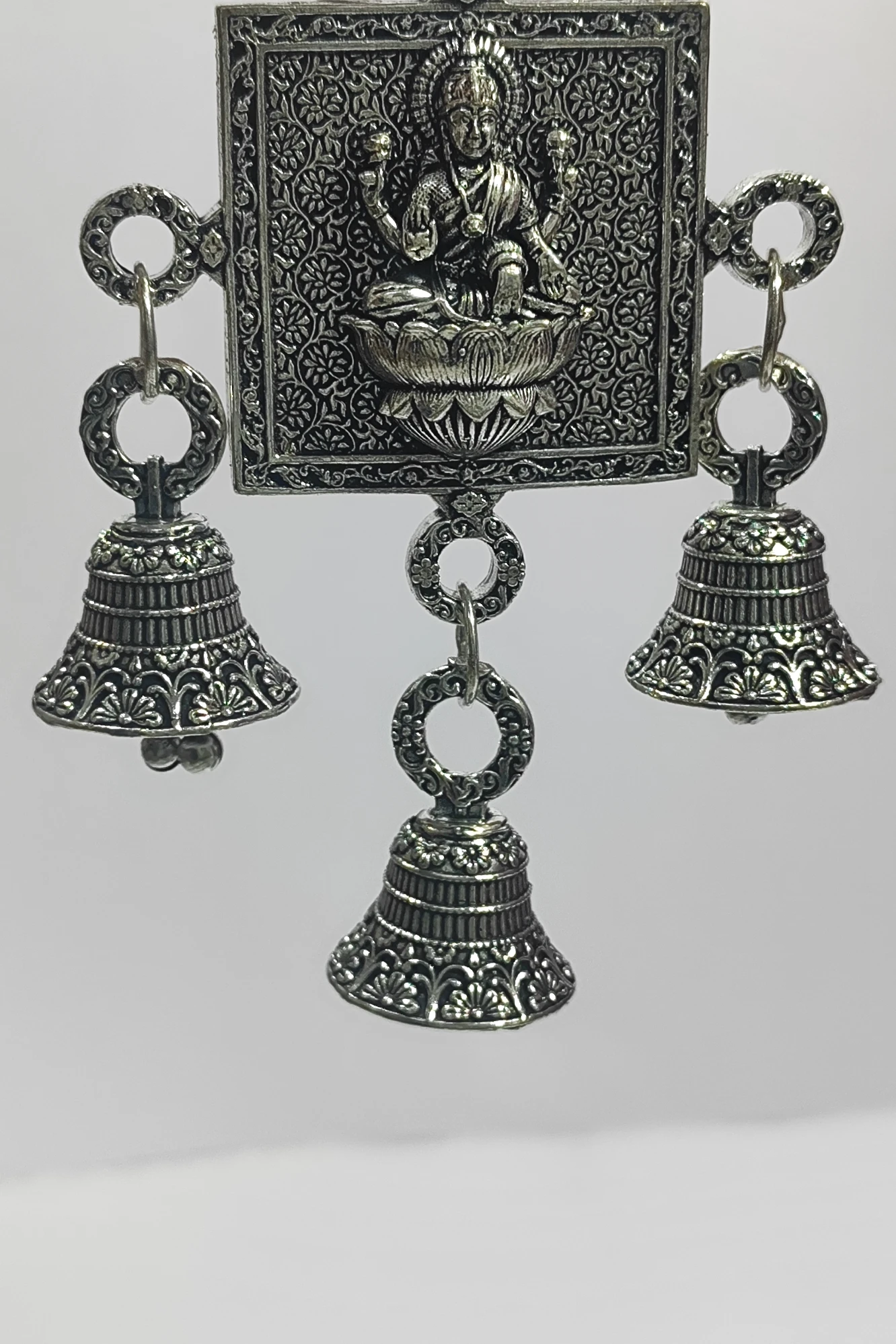 Laxmi wall hanging with bell-6.5No-Z12957