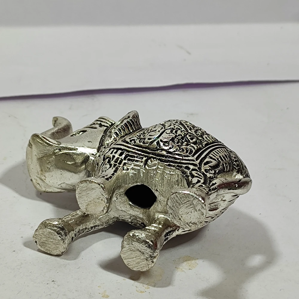 Elephant-4No-Z06550