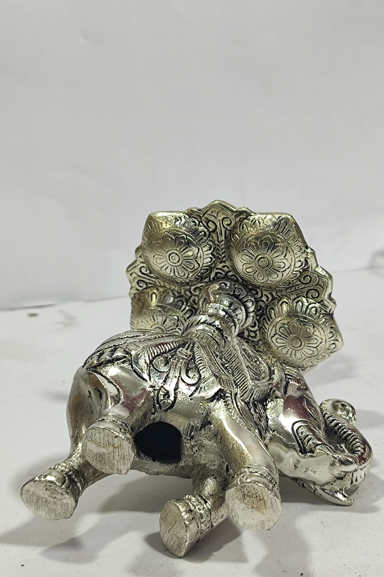 Samai with Elephant-9No-Z12946