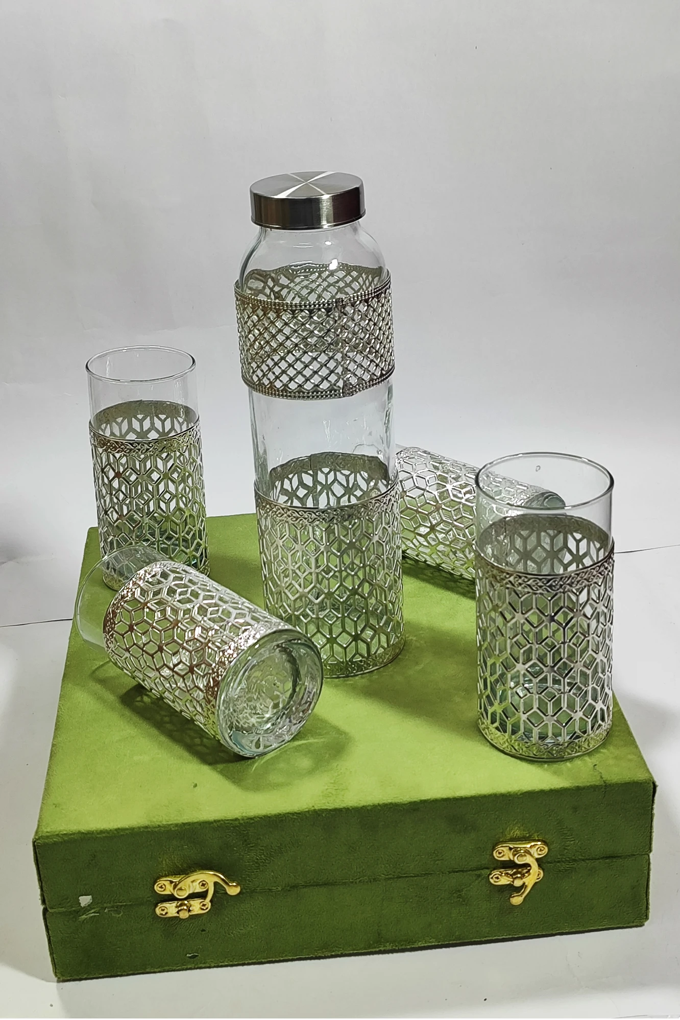 4 Pcs Glass & a Bottle-10.5No-Z12839