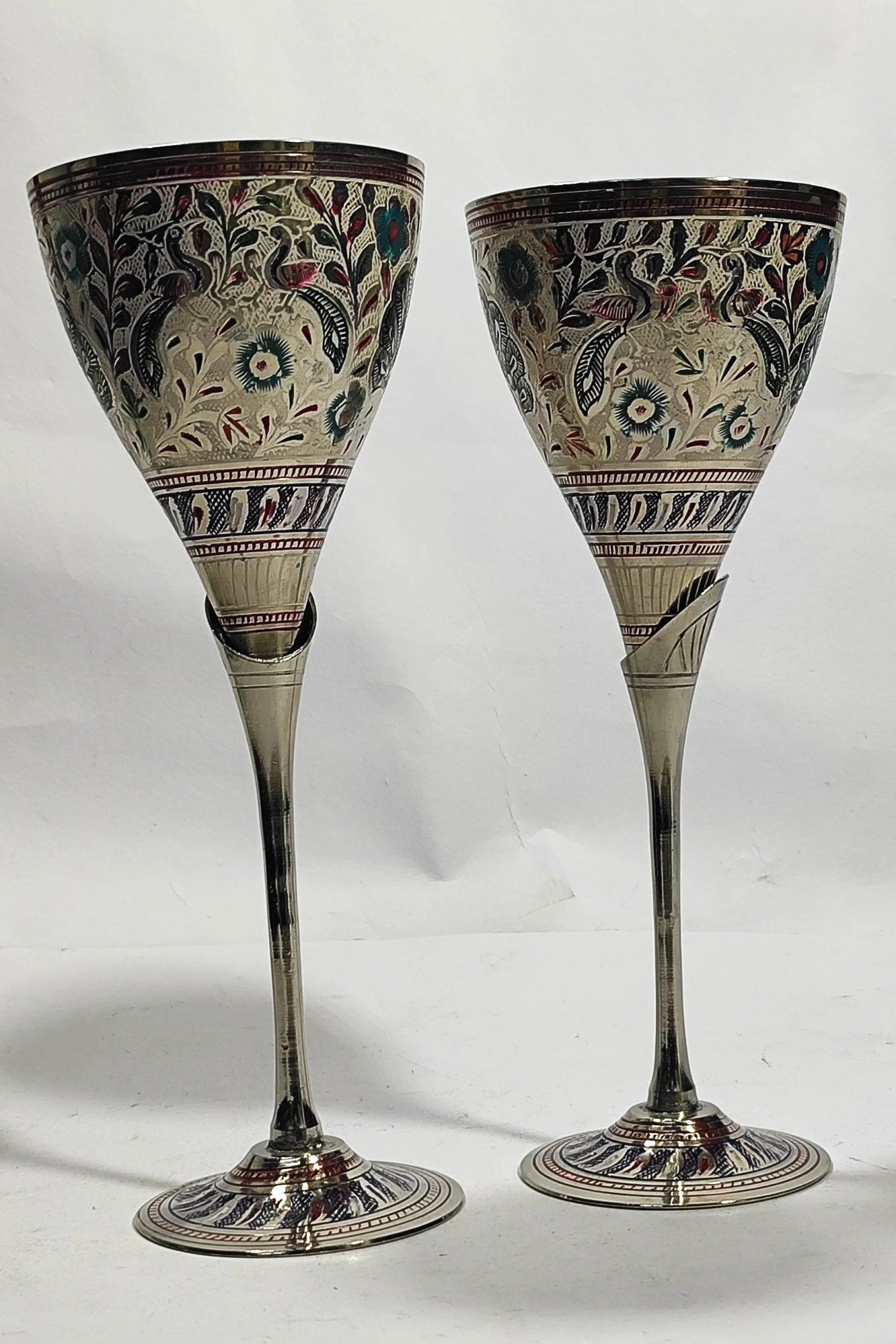 Two Wine Glass-8.75No-Z09501