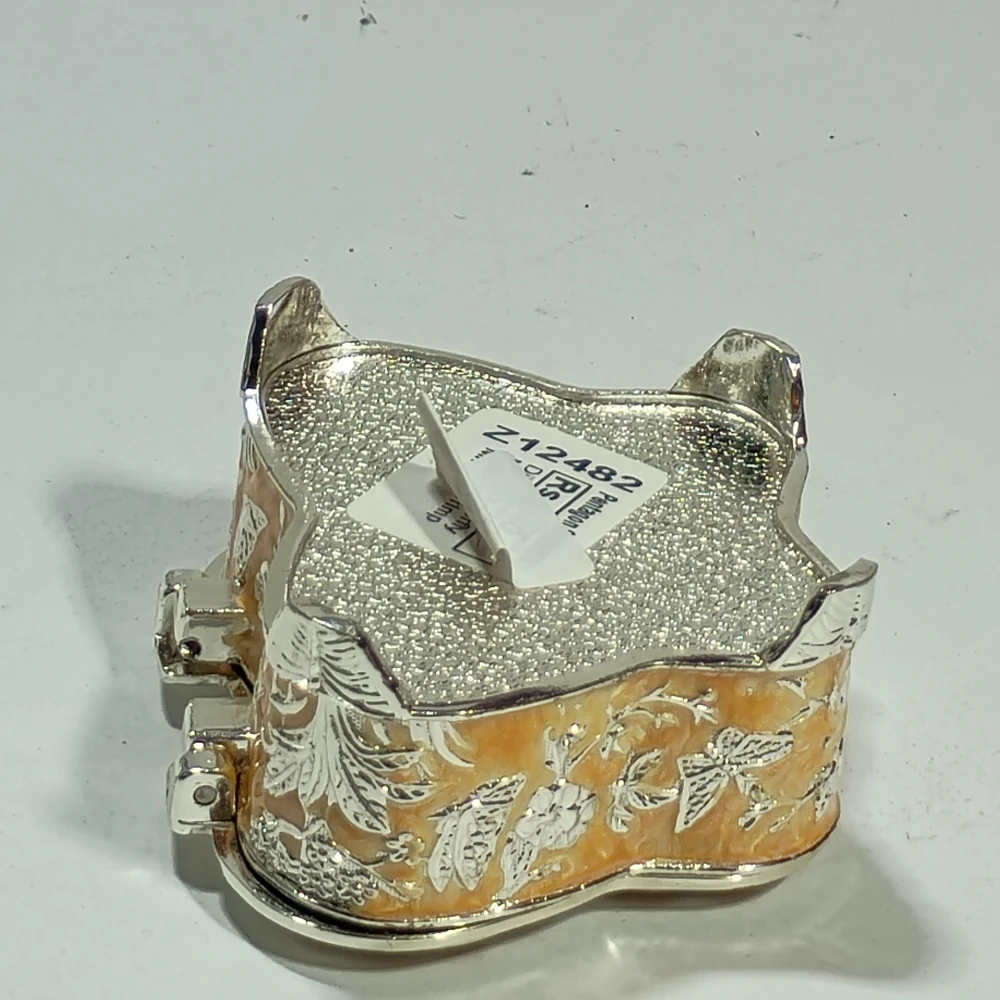 Butterfly Dibbi-2No-Z12482