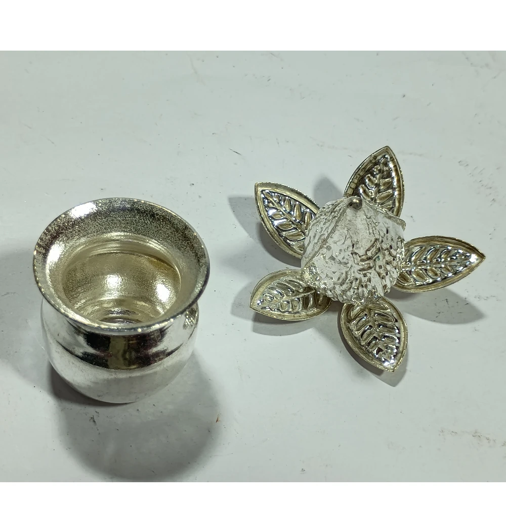 Kalash with Nariyal-2.5No-Z12331