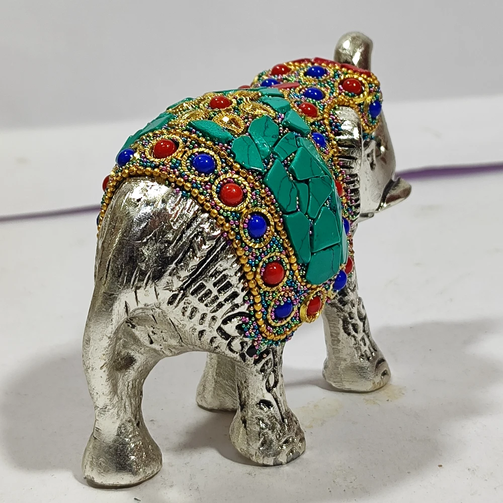 Elephant WIth Chip-3No-Z10322