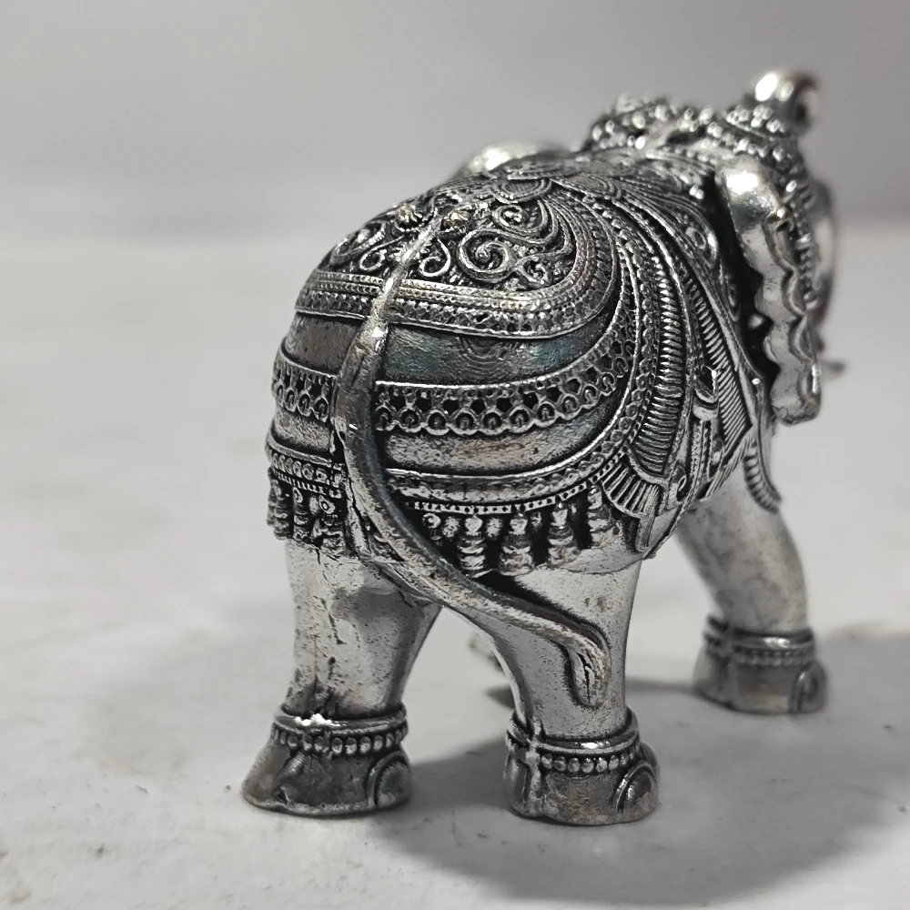 Elephant-2No-Z13188