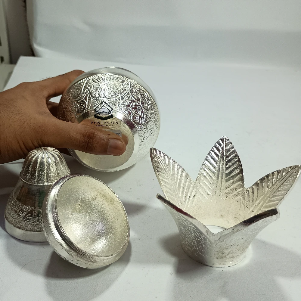 Kalash with Nariyal-6.5No-Z11411