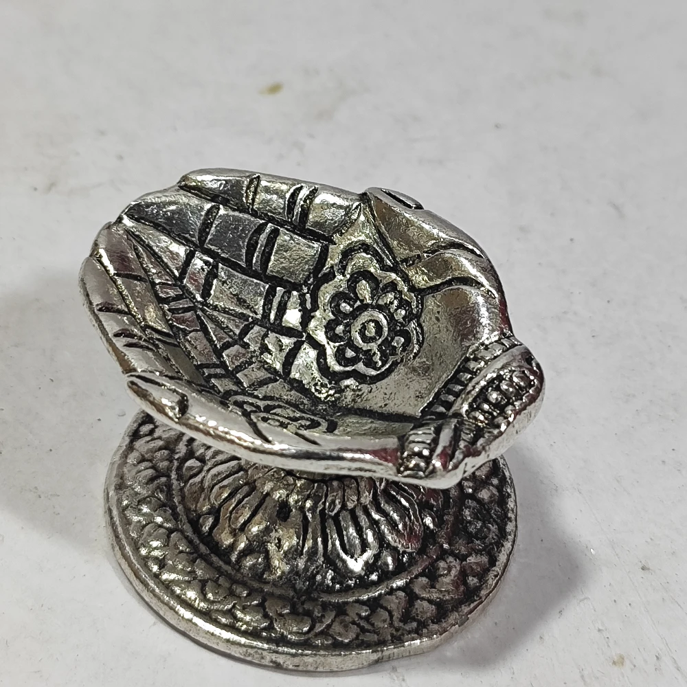 Diya with Hand-2.5No-Z07621