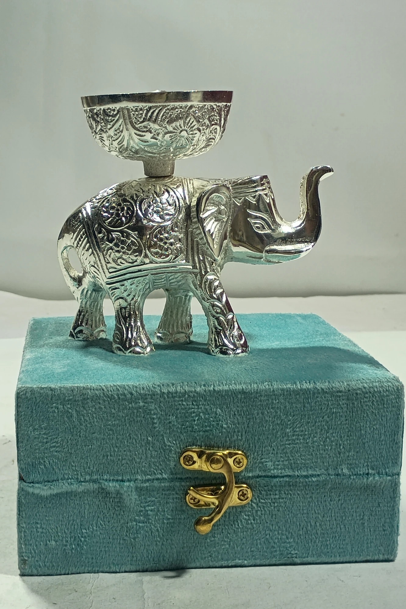 Elephent with Diya-4.5No-Z12369