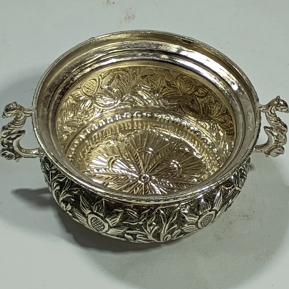 Urli with two peacock-6.5No-Z12556