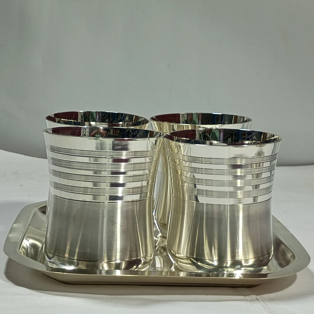 Four Glases With Tray-3.5No-Z10204