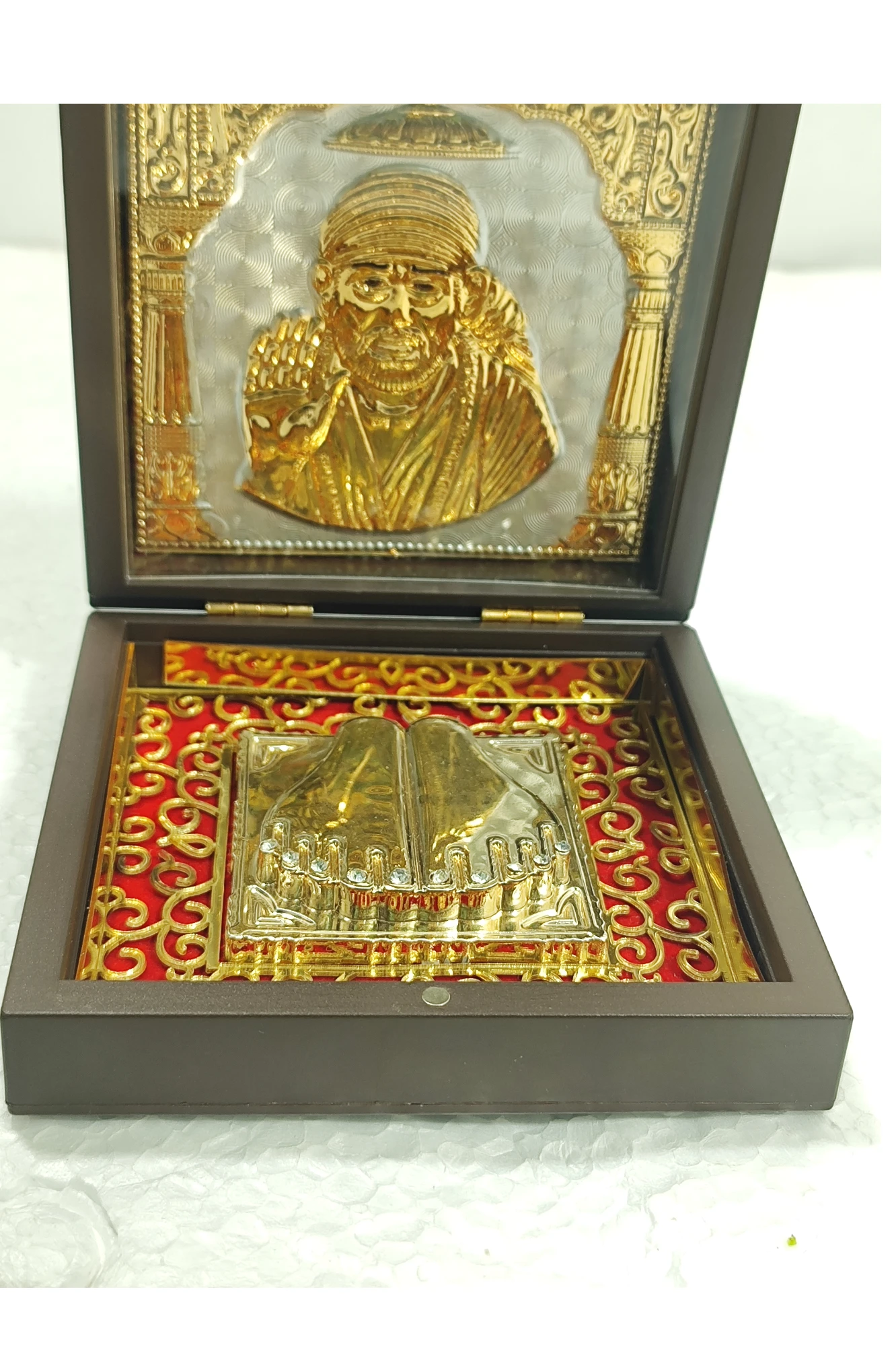 Sai  Baba Charan-4.75No-Z06831