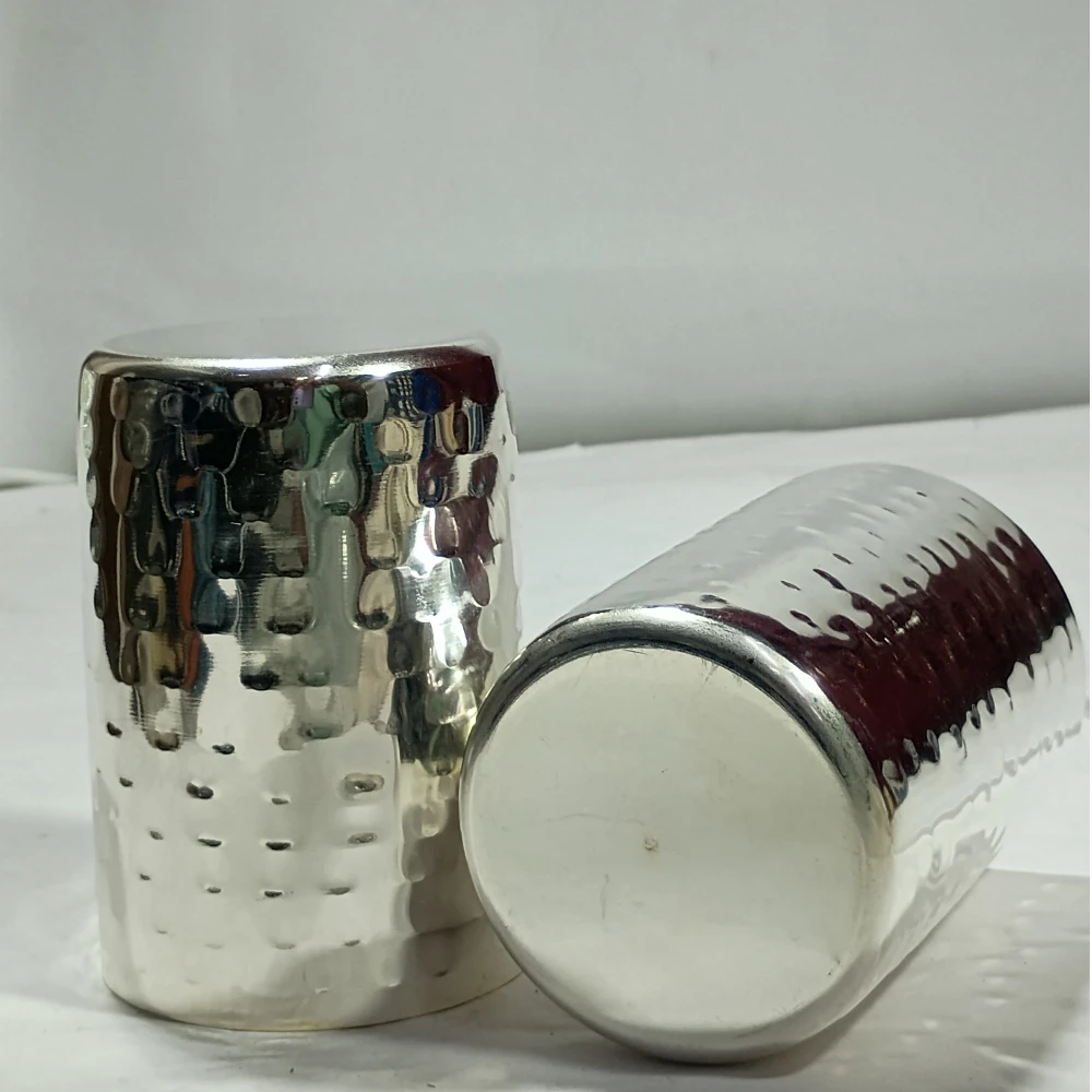 Two Glases-4No-Z12431