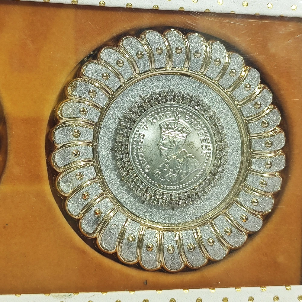 Two Coins With Folder-9No-Z12607