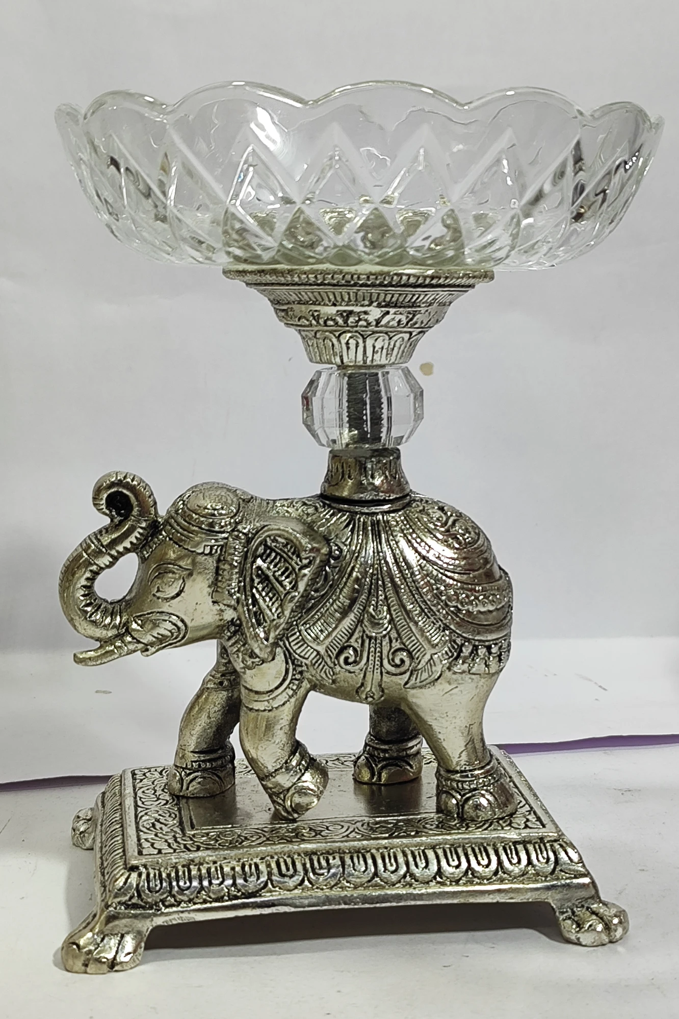 Elephant with Glass Bowl-7No-Z12893