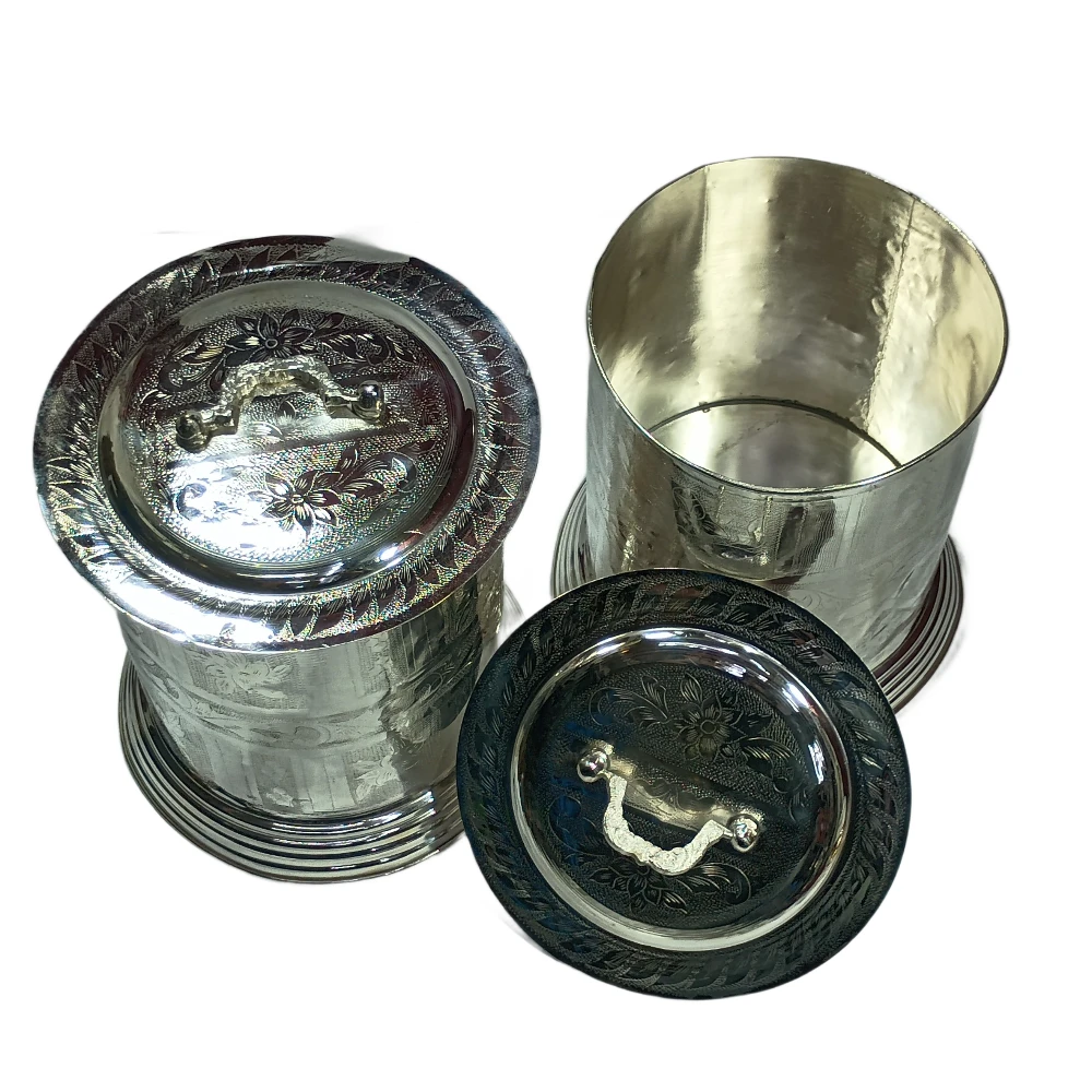 Two Tankies-9.5No-Z12549