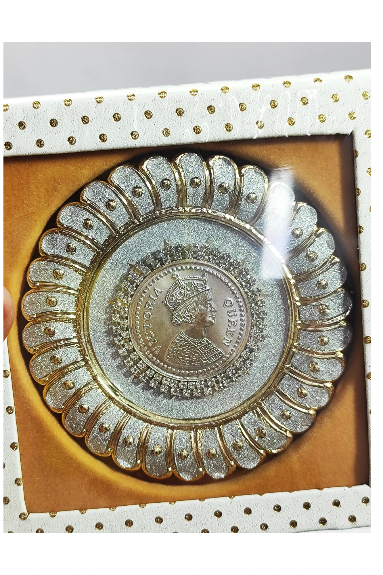 Coin with folder-10Gm-Z12739