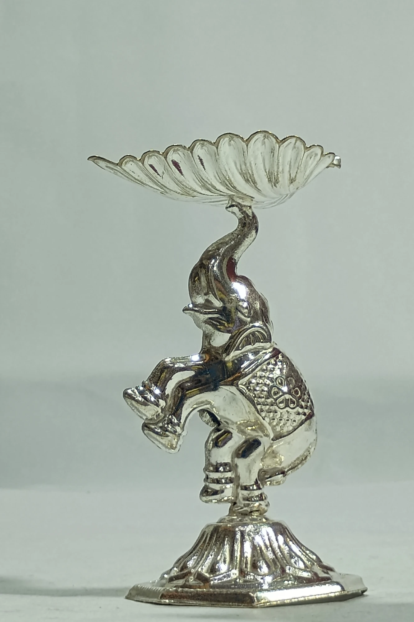 Diya with Elephant-4.5No-Z10403