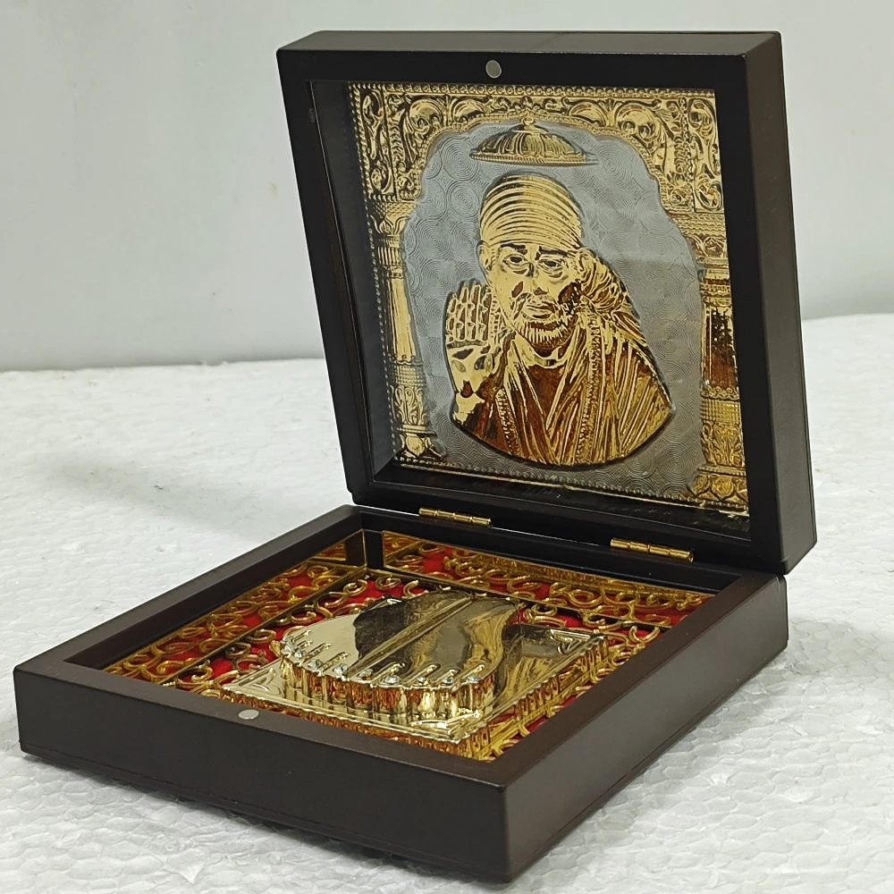 Sai  Baba Charan-4.75No-Z06831