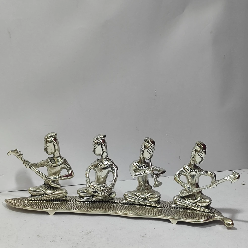 4 Musician-13.5No-Z13193