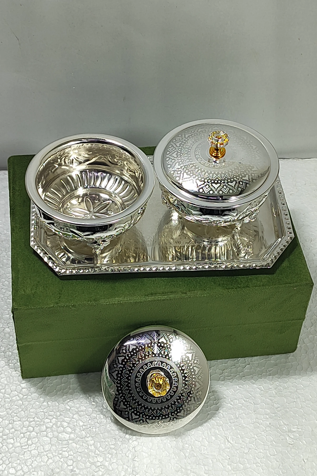 Tray with two Bowl-9No-Z12637