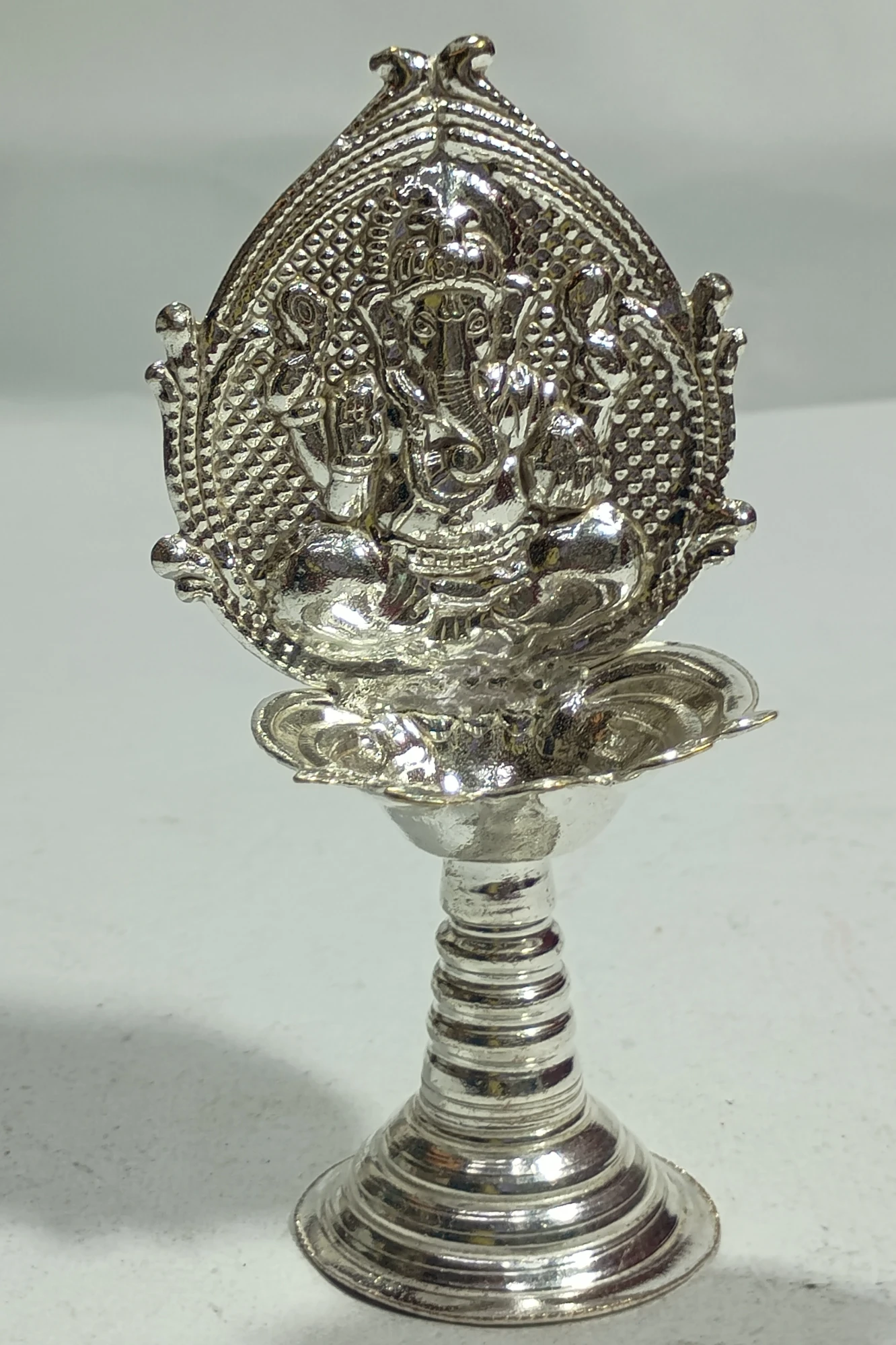 Diya with Ganesh-4.5No-Z08984