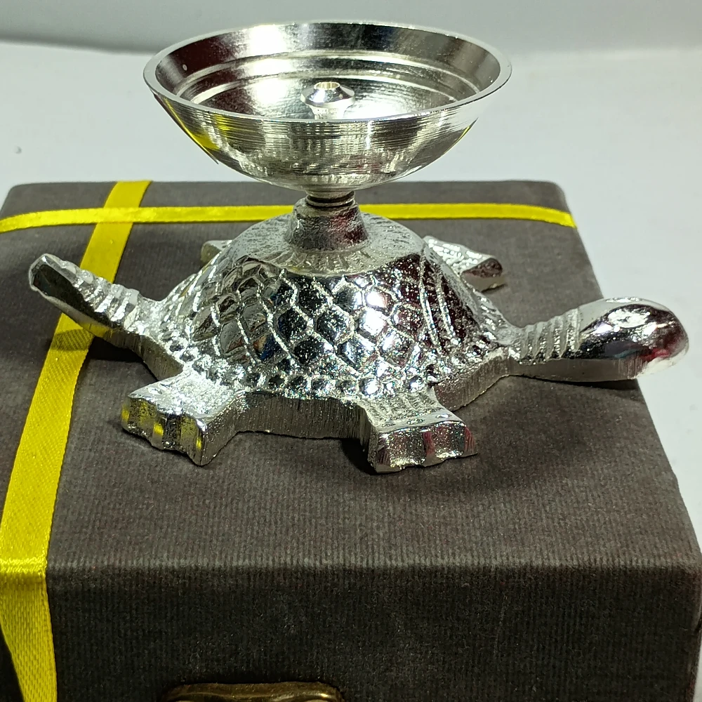 Tortoise with Diya-2No-Z10168