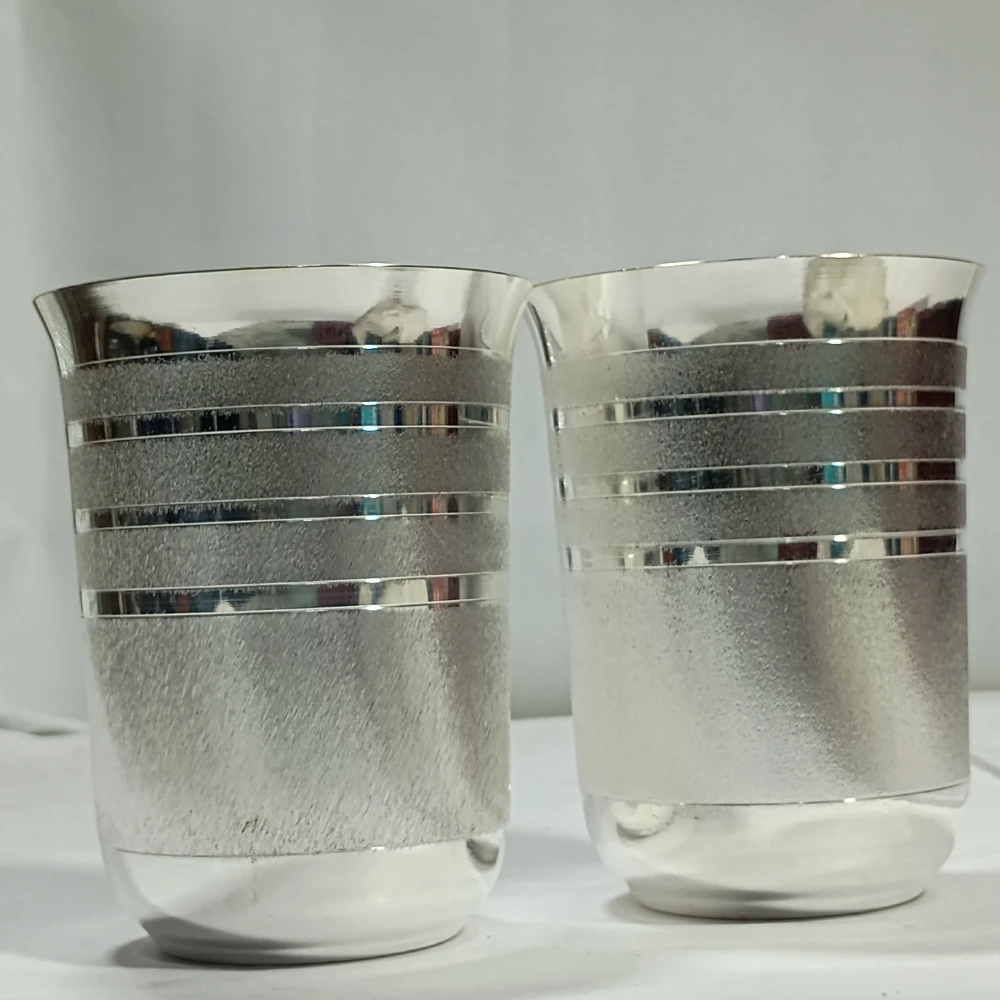 Two Glases-4No-Z12424