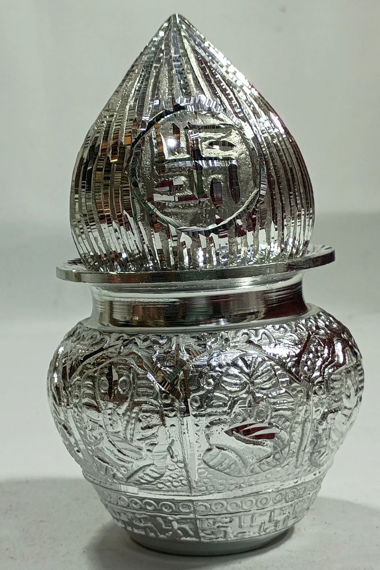 Lota with Nariyal-7No-Z00430