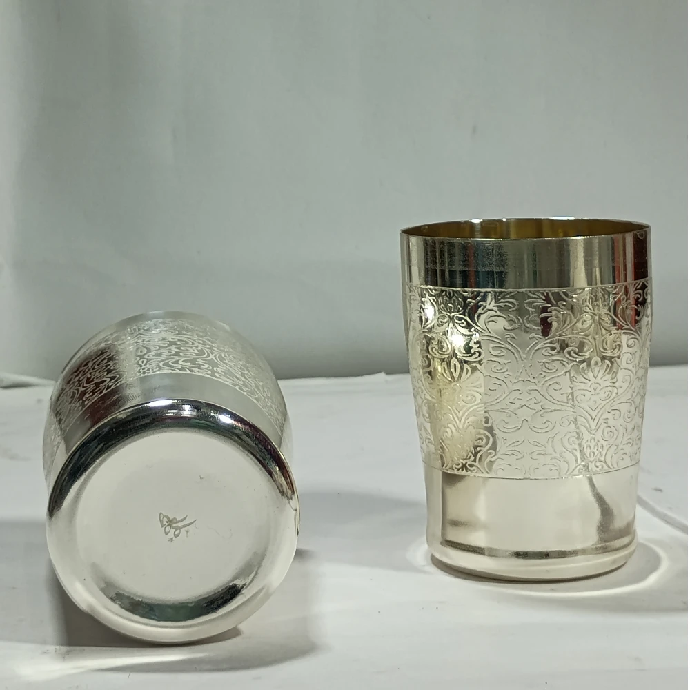 Two Glases-4No-Z12419