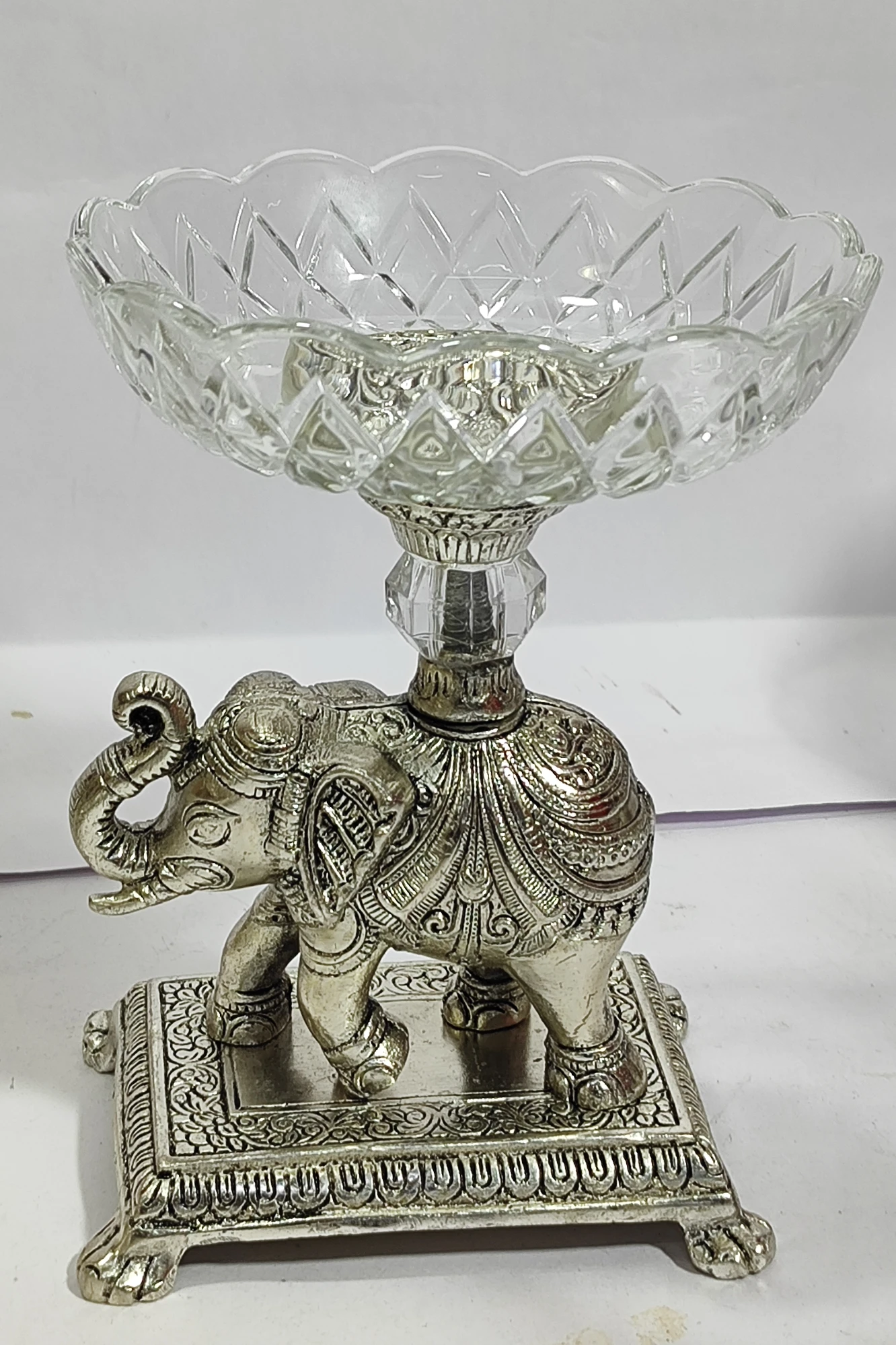 Elephant with Glass Bowl-7No-Z12893