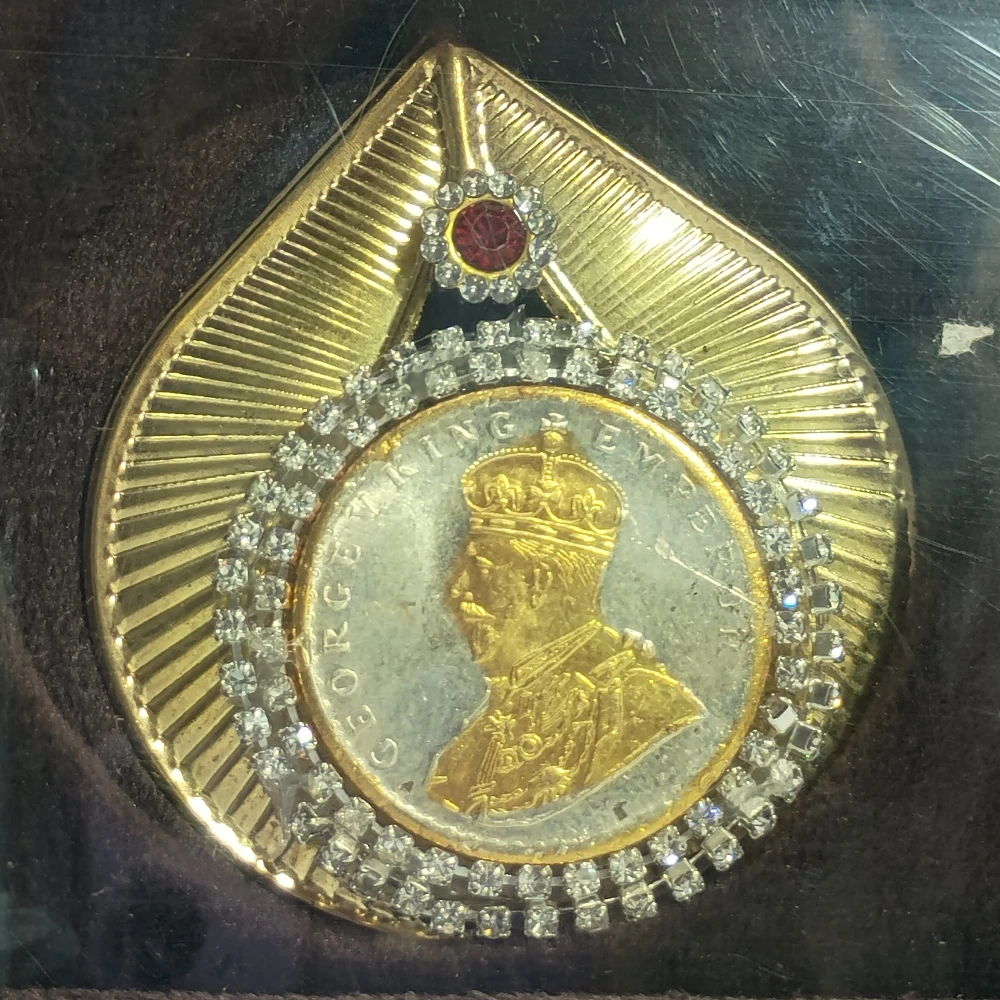 Two  Round Coins-3.5X6No-Z12301