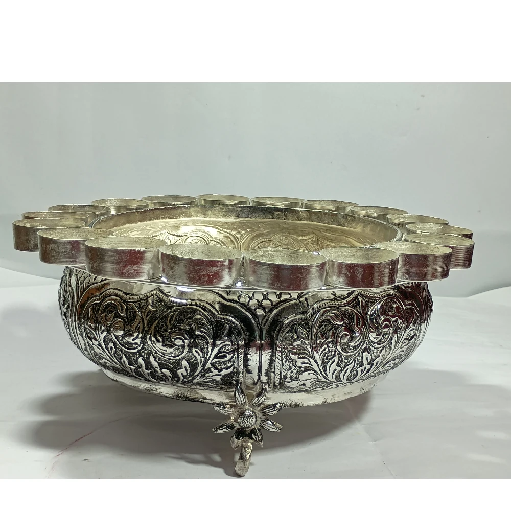 Urli With Candel stand -5.5No-Z12339