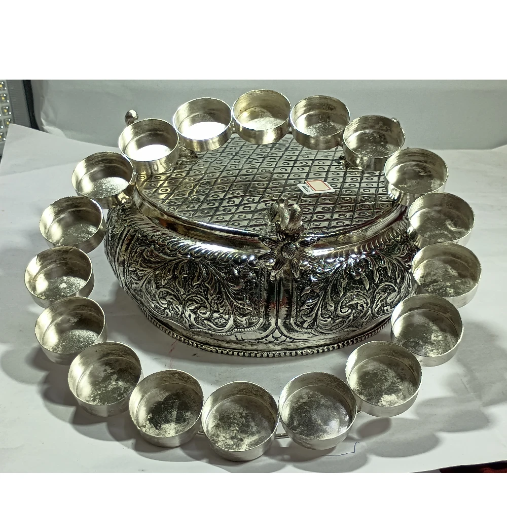 Urli With Candel stand -5.5No-Z12339
