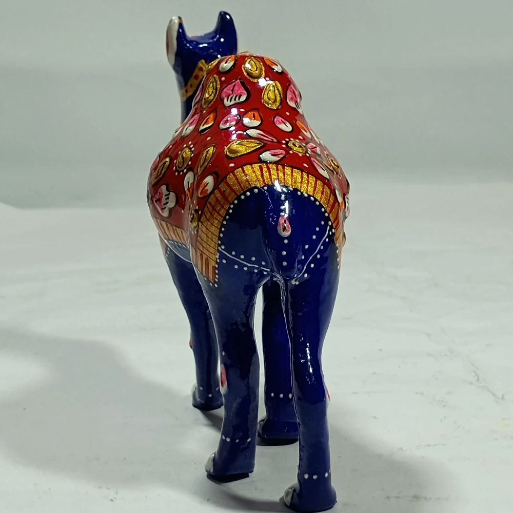 Camel-5No-Z03586