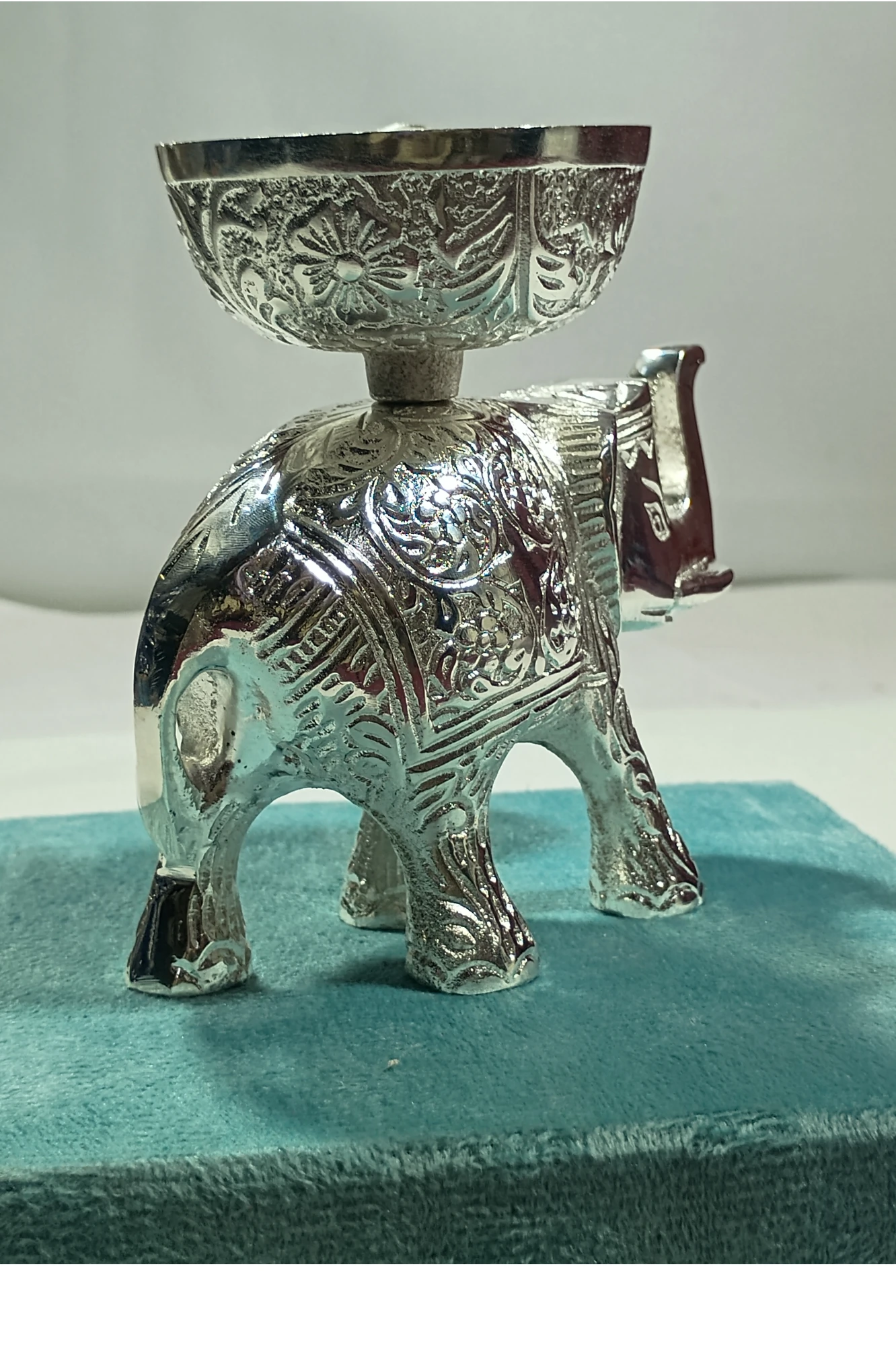 Elephent with Diya-4.5No-Z12369
