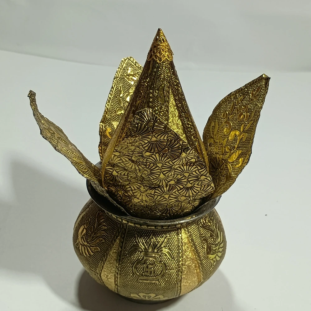 Kalash with Nariyal-4No-Z08946