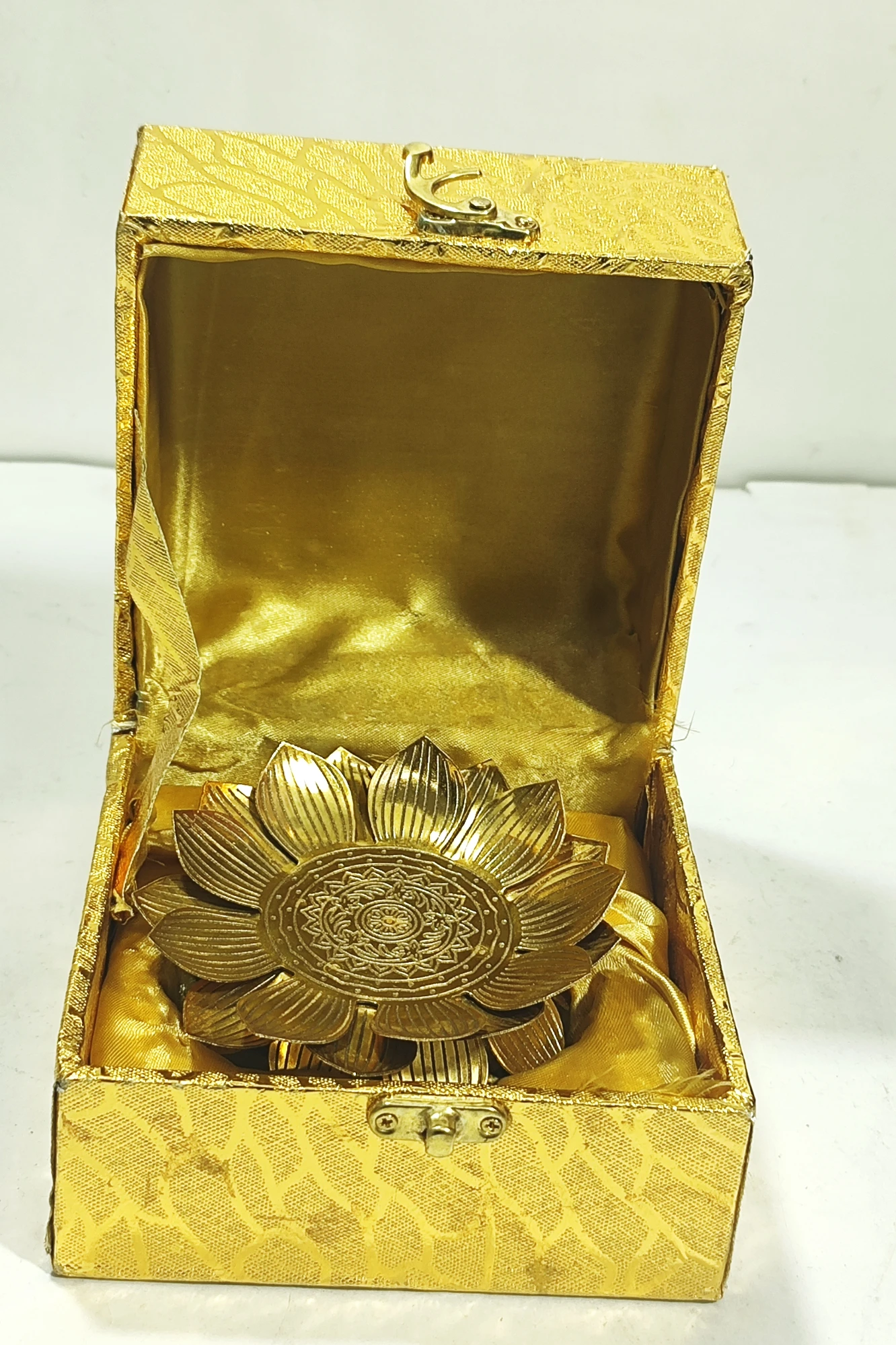 Singhasan-4No-Z12684