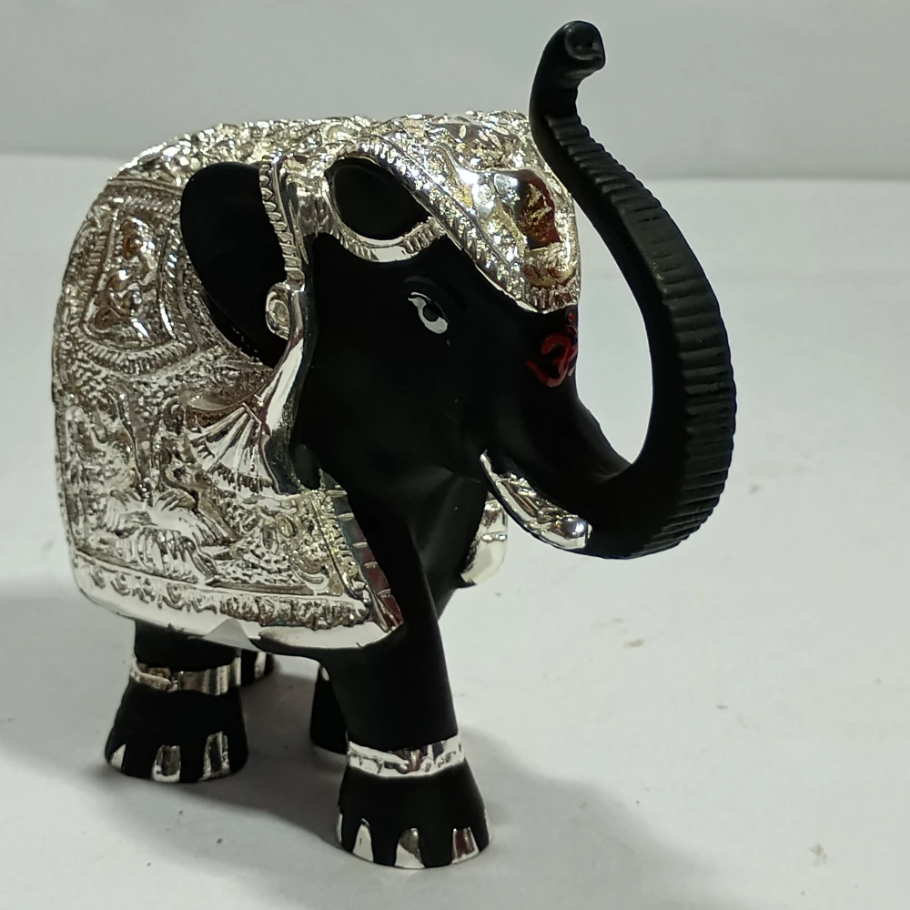 Elephant-4No-Z08553