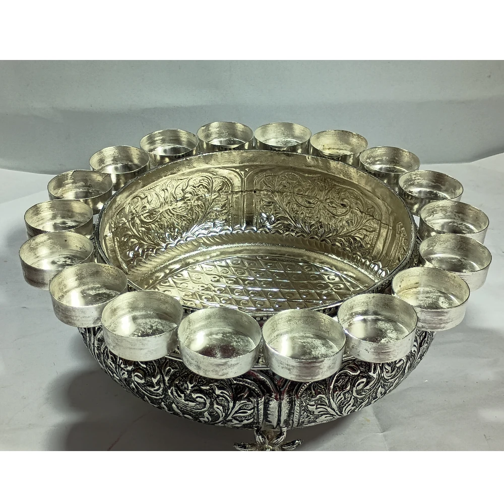 Urli With Candel stand -5.5No-Z12339