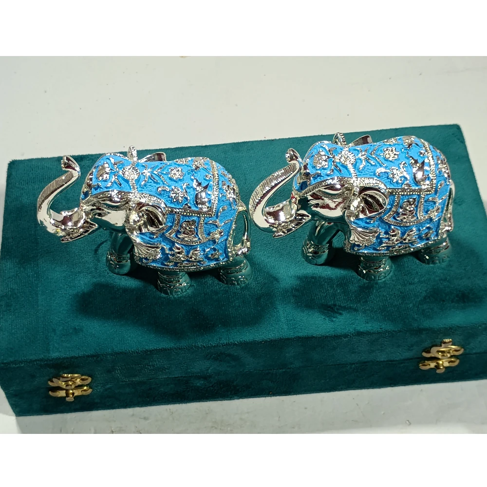 Two Elephant-5No-Z08552