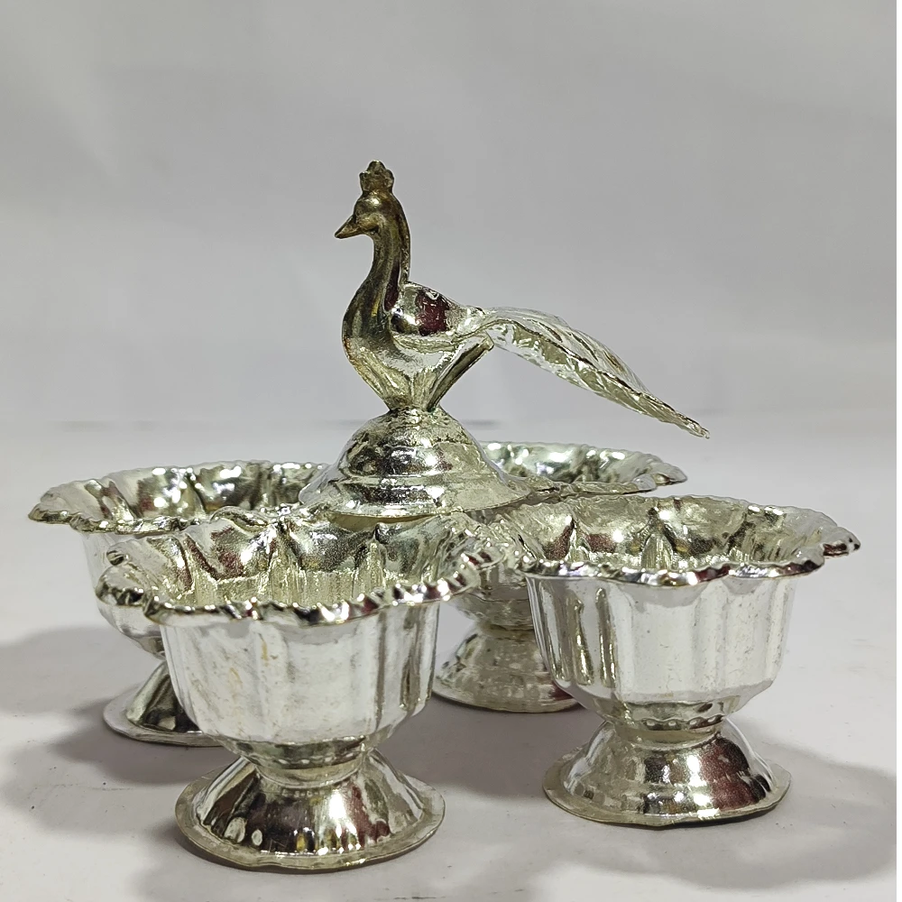 Chopra with Peacock-3.5No-Z08484