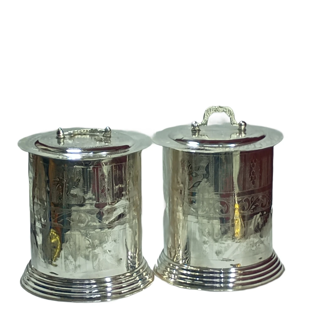 Two Tankies-9.5No-Z12549