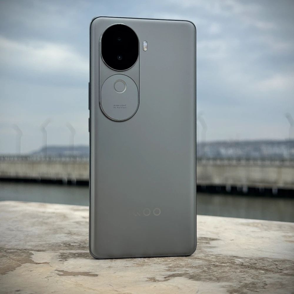 IQOO Z9s 5G (Titanium Matte, 128 GB)  (8 GB RAM)