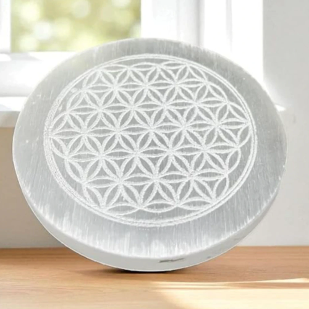 Agatesvibe Selenite Crystal Charging Plate – Engraved Sri Yantra Selenite Plate for Crystal Cleansing, Energy Recharging, & Pooja Rituals (Pack of 1) (Chakra Buddha, 4 Inch)