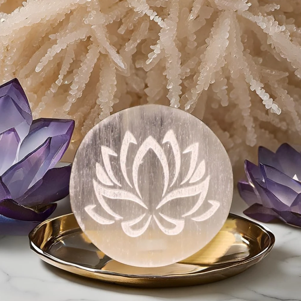 Agatesvibe Round Selenite Crystal Charging Plate - Natural Selenite Stone for Crystal Charging & Vastu (Flower)