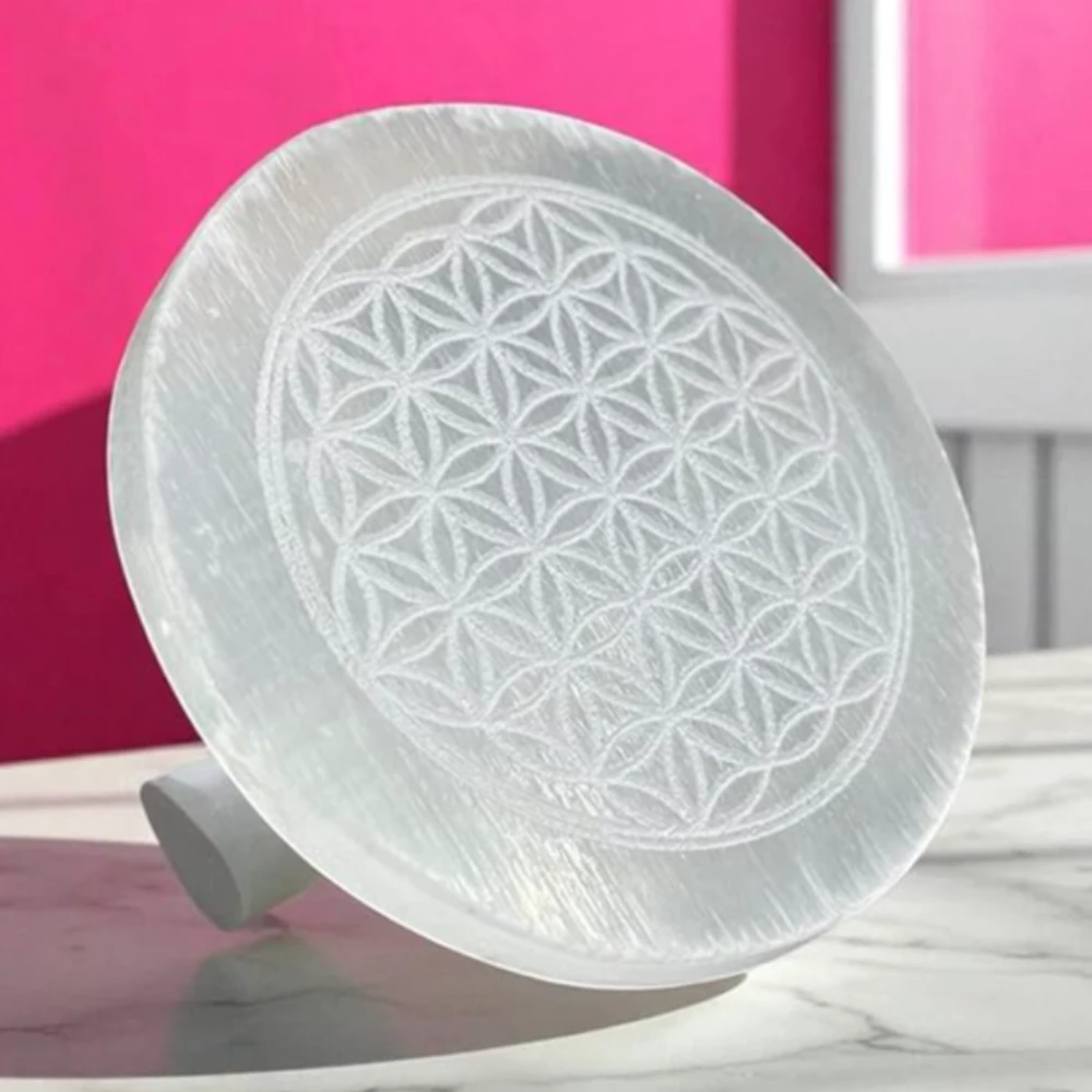 Agatesvibe Selenite Crystal Charging Plate – Engraved Sri Yantra Selenite Plate for Crystal Cleansing, Energy Recharging, & Pooja Rituals (Pack of 1) (Metatron Cube (Platonic Solid), 4 Inch)