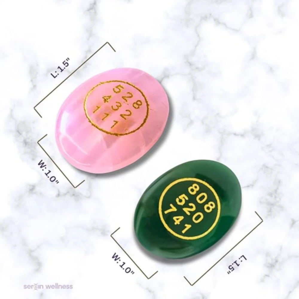 Agatesvibe Pyrite Zibu Coin Money Switch Word with Green Zibu Coin Angelic Number Oval Pocket Stones Polished Healing Crystal for Prosperity and Positive Energy (Set of 1) (Green With Rose Quartz)