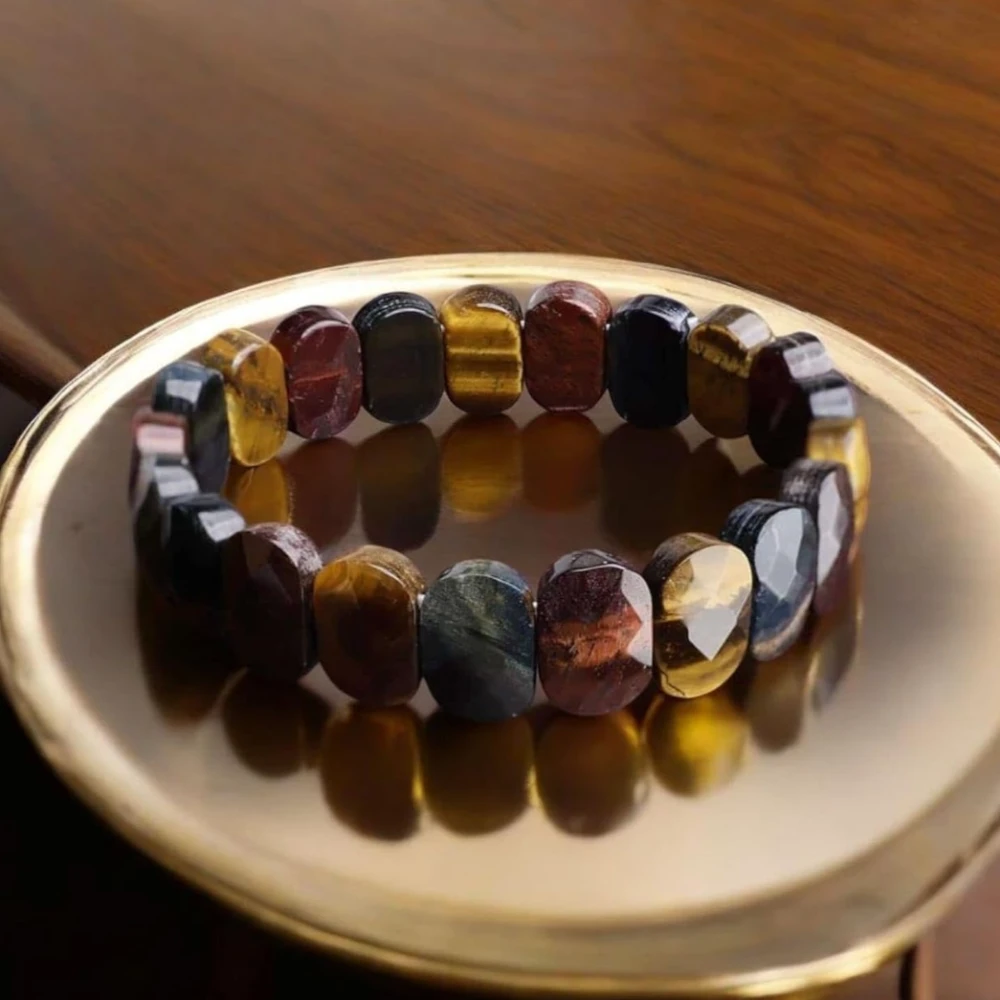 Agatesvibe "100% Natural IGLI Certified Black Tiger's Eye Crystal Bracelet – Reiki Chakra Healing, Yoga, Meditation, Feng Shui Energy Stone | Fancy Cut Beads, Stretchable, Unisex Jewelry(Pack of 1)